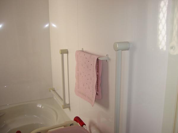 浴室・トイレの手摺の取付 - 介護・耐震リフォーム